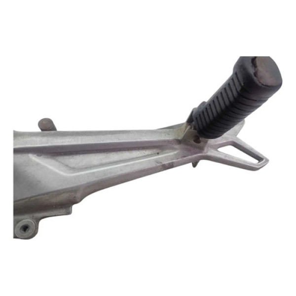 Suporte Pedaleira Traseira Direito Honda Titan 150 2015 Prata