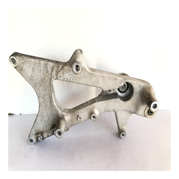 Suporte Direito Do Motor Sh 150i Original (5353)