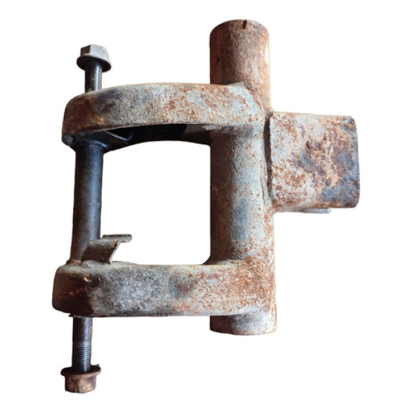 Suporte Do Motor Suzuki Burgman 125 2008 Original (6675)